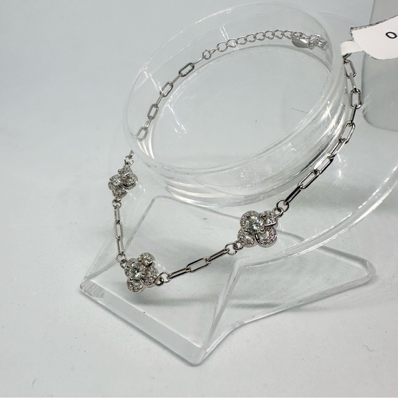 Moissanite Diamond Necklace, Bracelet, and Earrings, Clover Set. - Picture 11 of 16